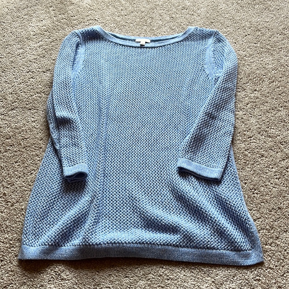 Lightweight sweater